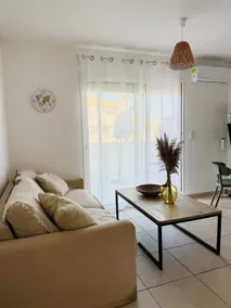T4 Seaside, Large Terrace & Heated Pool - Image 2