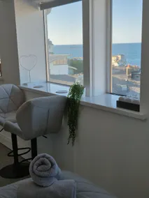 Beachview Loft Apartment - Image 5