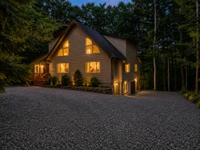 Hideout Pocono Chalet - Image 2