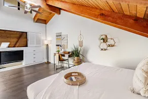 Newly Renovated 2BR Loft · Beach Walk · Pool & Spa - Image 5