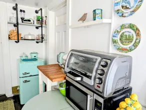 Entire guest floor w/kitchenette. No cleaning fee - Image 4