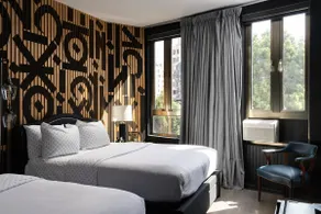 Double Queen Room, At the Audemar Hotel - Image 3