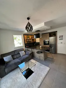 New apartment with private parking space - Image 2