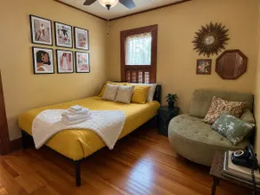 Vintage Eclectic Cottage | Fully Fenced Yard - Image 2
