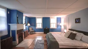Justice's Birthplace: King Bed, Hearths, Gardens - Image 3