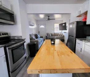 Cozy 2BR | 10 Min Downtown | 5 Min Raceway - Image 2