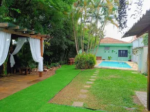 Open House Timboré, Casa com espaço gourmet, churrasqueira, quarto casal, mais 1 quarto com 2 treliches acomoda 6 pessoas, piscina, espaço familiar e aconchegante, próximo ao aeroporto - Image 2