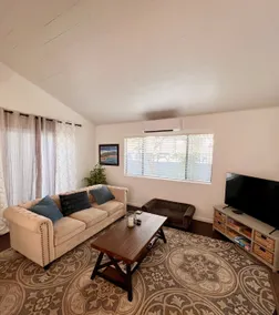 Garden hideaway in the heart of Santa Barbara - Image 2