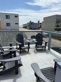 The Deck House on the Silver Strand - Image 4
