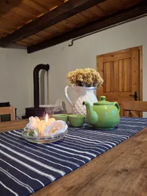 Cute cottage with playroom - Image 2