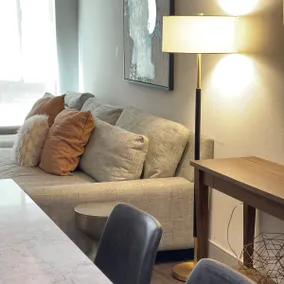 🌟LUXURY 1BRM/1BATH 🤩GYM/POOL- NEAR UCI/AIRPORT - Image 2
