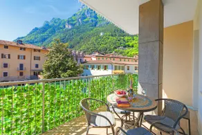 Riva Dante Apartments - Image 2
