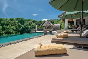 Villa Bayu - exclusive villa with infinity pool, wellness pavilion, panoramic ocean view & full service - Image 2
