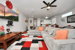 X-BOX, Nintendo, King| Cozy Luxury Home|SLPS12 - Image 4
