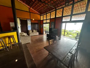 Large house with balcony and ocean view - Image 3