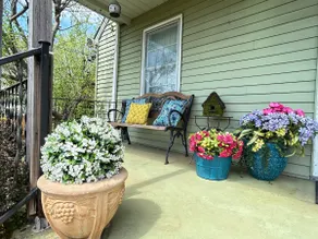Dog-Friendly Home | Bedroom on primary + Full AC - Image 3