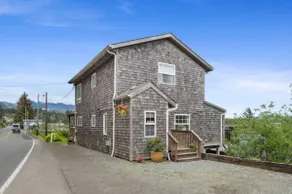 *Riverfront*Pvt Dock*Game Room*6 mins to Beach* - Image 3