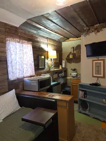 Bunkhouse - Image 3