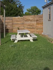 Bunkhouse - Image 4