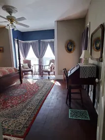 Large Guest Suite at Hillside Farm - Image 2