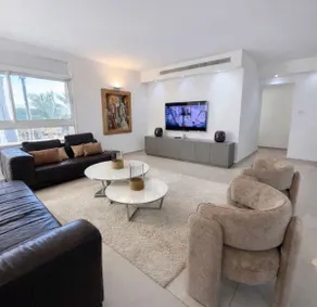 New apartment 4 BDR in residence - Image 3