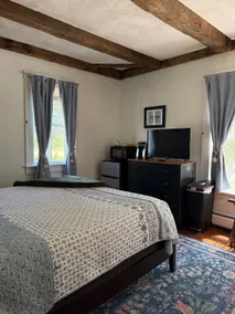 Inn Room at Lewis Cottages - Image 2