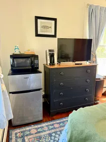 Inn Room at Lewis Cottages - Image 4