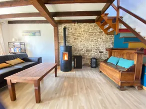Typical stone house in an idyllic location - Image 2