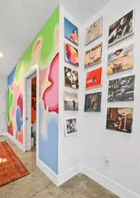 Eastside Group Home w/ Murals - Bach & Bday Ready - Image 2