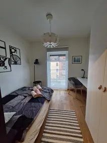Cozy apartment with free parking - Image 3