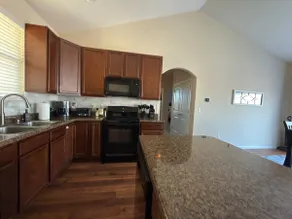 Carolina Cottage Retreat - Image 5
