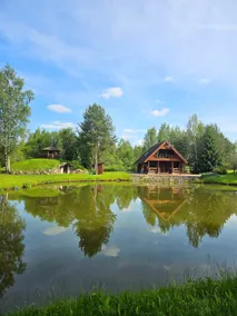 Cottage with sauna and hot tub - Image 2