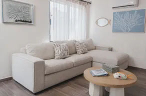 Beautiful apartment with pool/safe parking - Image 3