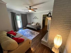 Charming Wilmington Home Close to Everything - Image 3