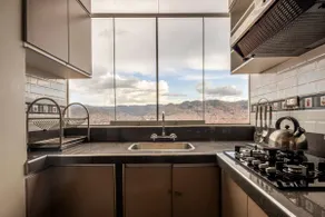 Cristina offers an apartment with a city view - Image 5