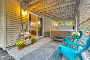 Hot Tub & Private Beach Access! Conway Home - Image 4