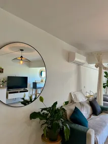 South-facing air 🍷⚜️🌊conditioning - Image 5