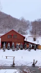 “Pe Vale” Cabin - Image 2