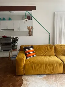 Spacious sixties design apartment near the beach - Image 2
