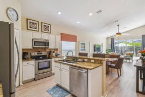 4BR Pool Home w/ 2 Suites Near Disney - Image 3