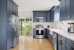 Beautiful Home - 4BR/2.5BA - Hot Tub and Patio - Image 4