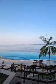 Entire flat with beautiful view + pool + Wi-Fi - Image 3