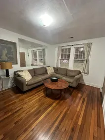 Super Clean Charming Home, No Smoking or Pets - Image 2