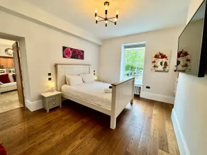 Stunning and luxurious Manor House holiday home - Image 4