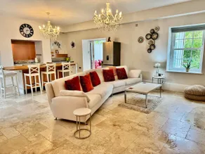 Stunning and luxurious Manor House holiday home - Image 2