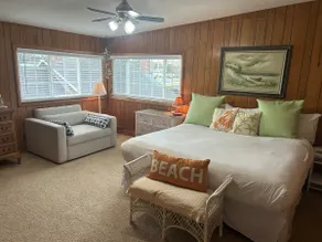 Charming Beach Home, Walk to DT and the Beach. - Image 2