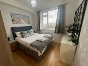 SHOREBANKS - Harbour View Apartment in Sandbanks. - Image 3