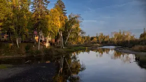 Waterfront and Spa - Cabin 2 - Image 4
