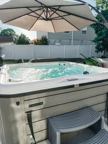 Romance at Saltbox Bungalow! HOT TUB! Bay Sunsets! - Image 5