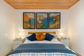 The Rowan - Luxury Lodge and Woodland Views - Image 5